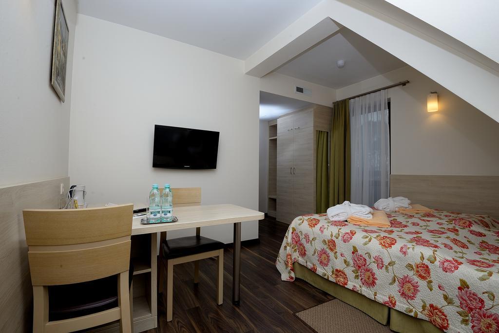 Hotel Nad Przelomem Сромовце-Нижне Экстерьер фото