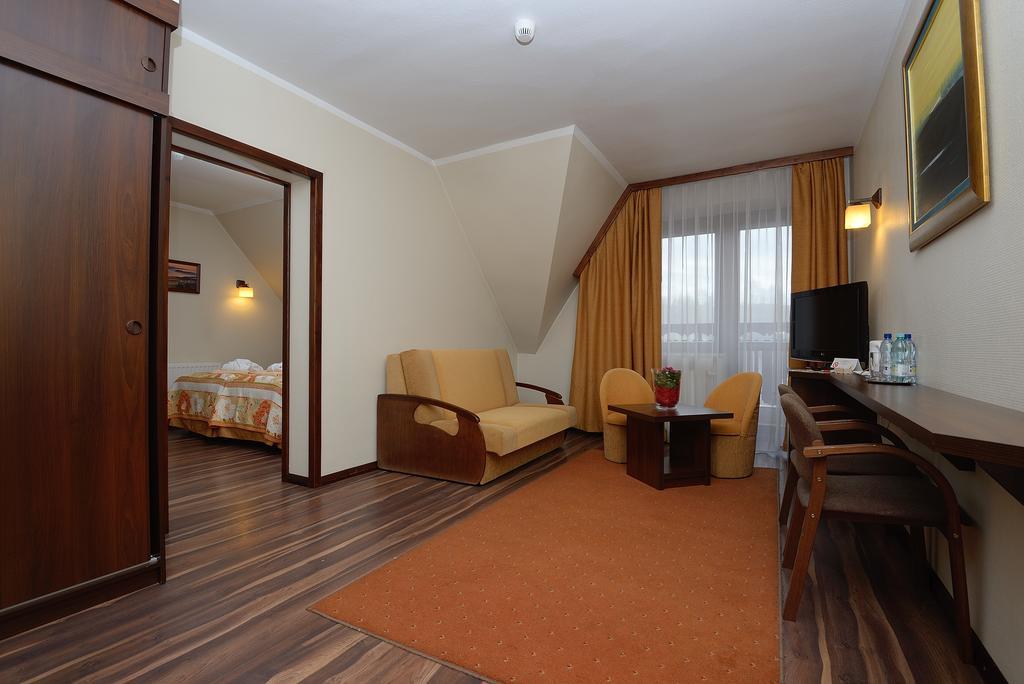 Hotel Nad Przelomem Сромовце-Нижне Экстерьер фото